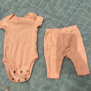 newborn baby onesie and leggings
